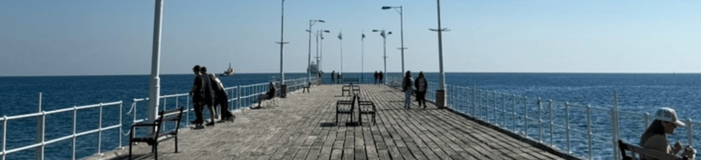 Hamn utsikt när du flyttar till limassol