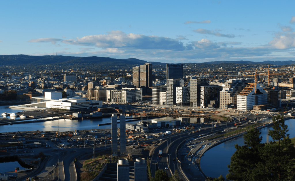 Living in oslo, modern oslo skyline
